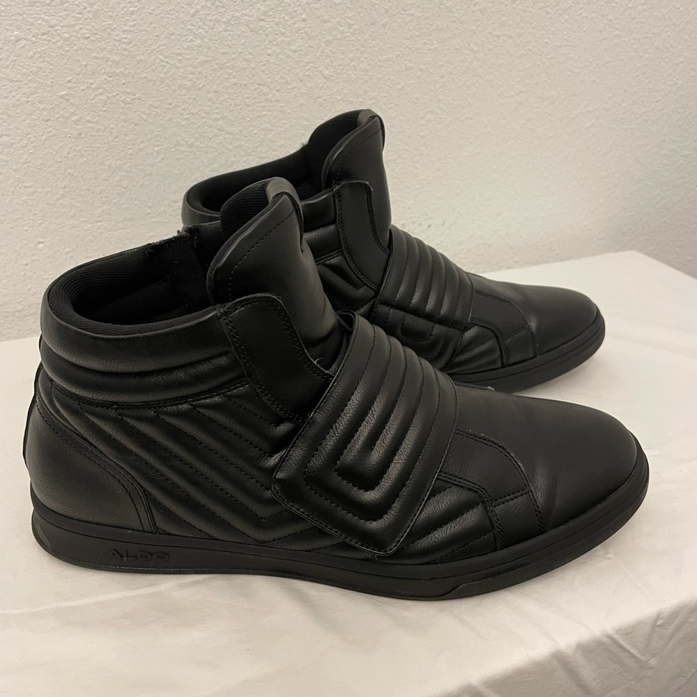 ALDO in new condition Limited Serie.